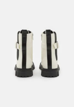 Friboo Stivaletti StringatiWhite Bambini Stivali F5713I0GN-A11 -Friboo 05e4e8599f1d452aa33a2d281458b3d6 scaled