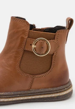 Friboo LeatherStivalettiCognac Bambini Stivali F5713I0GD-O11 -Friboo 1d51364a1dd042c084f2e4f35f7df5f0 scaled