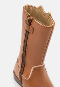 Friboo LeatherStivali AltiCognac Bambini Stivali F5713J05A-O11 -Friboo 4522b8caa8b54cab8c170d2c31e1cff8 scaled