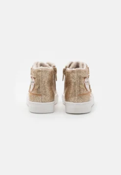 Friboo Sneakers Alte - Gold 2 Friboo Sneakers Alte - Gold -Friboo 456ce4b34a5e41a9ba98971766d3ffa6 scaled