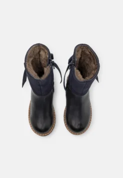 Friboo LeatherStivali Da Neve Dark Blue Bambini Stivali F5713I0GL-K11 -Friboo 5e8349fbe1cb4916a4dfd8753759d985 scaled