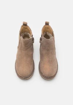 Friboo StivalettiTaupe Bambini Stivali F5713I0GH-B11 -Friboo bf08aca1a238451e9343e16a9ec187c4 scaled