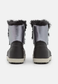 Friboo Stivali Da Neve Silver Bambini Stivali F5713K03Z-D11 -Friboo e44360e60e4549acaff37cf89286d87c scaled