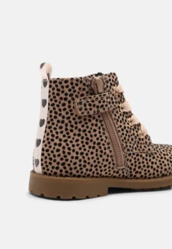 Friboo Stivaletti Stringati - Pink -Friboo f423694e1b78439f94ce3aca9589a8bc scaled